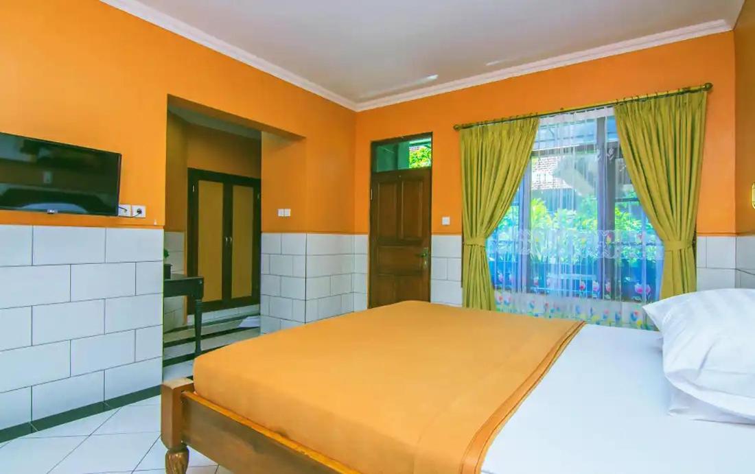 Kedin'S Inn Denpasar Kültér fotó